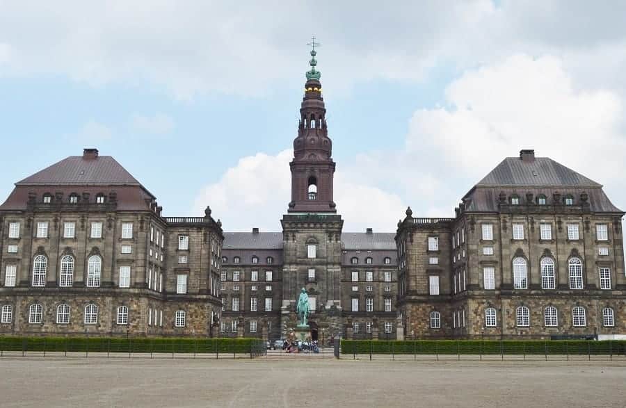 Cung điện Christiansborg