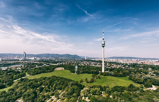 Tháp Danube