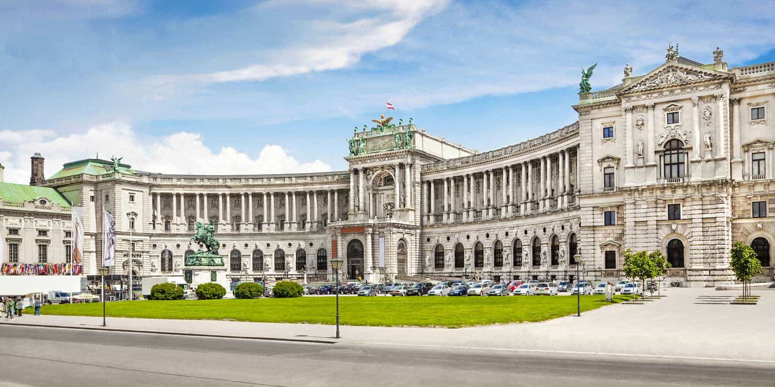 Cung điện hoàng gia Hofburg