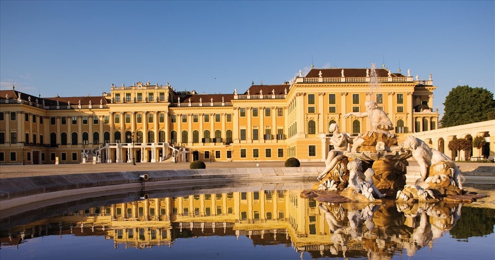 Cung điện mùa hè Schönbrunn